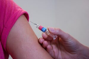 高知初!がん治験が大きく進歩 - 完全リモートで注射治験薬を受けられる革新的取り組みが始動