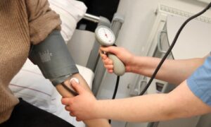 難病「肺高血圧症」の血管悪化を引き起こすタンパク質を特定——千葉大学・順天堂大学が新たな治療標的と診断指標を発見